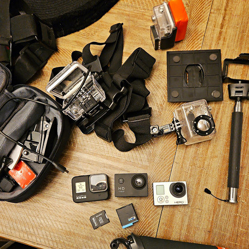 Gopro black action camera - 8,